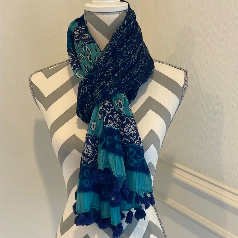 Stunning Blue & Teal Women's Patterned Fashion Scarf Wrap With Tassels One Size